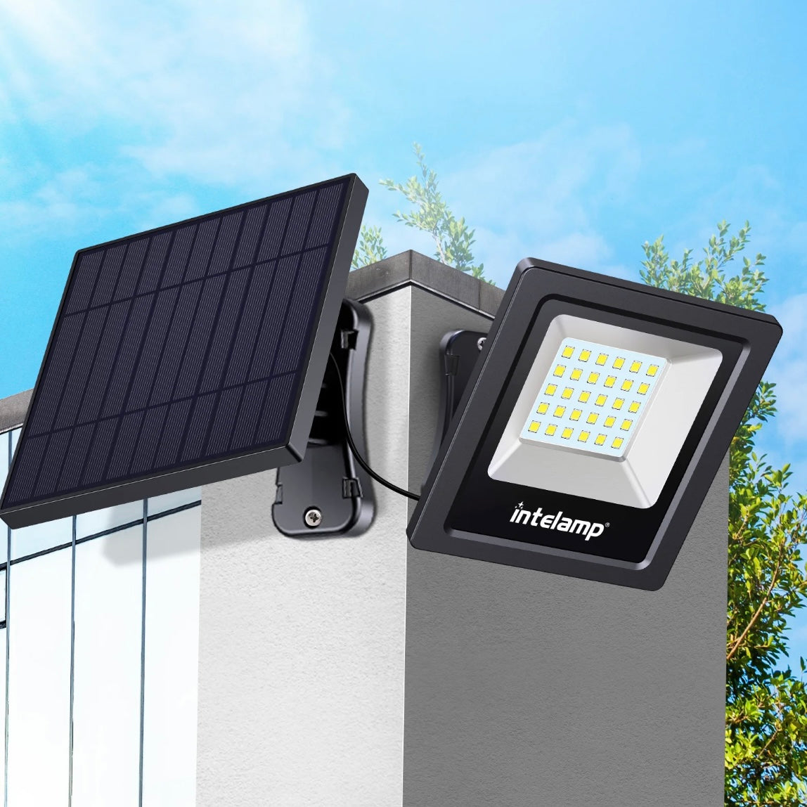 Proiector solar Anaco cu lumina calda 3000K