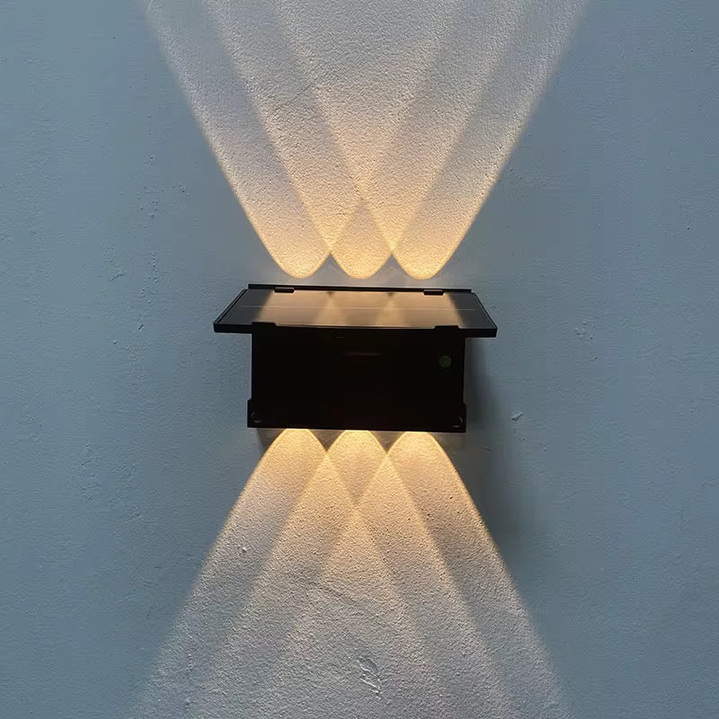 Proiector solar de perete Pilar cu lumina calda 3000K